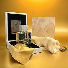 CLUB DE NUIT OUD EDP - 105ML (3.6 OZ) UNISEX POR ARMAF